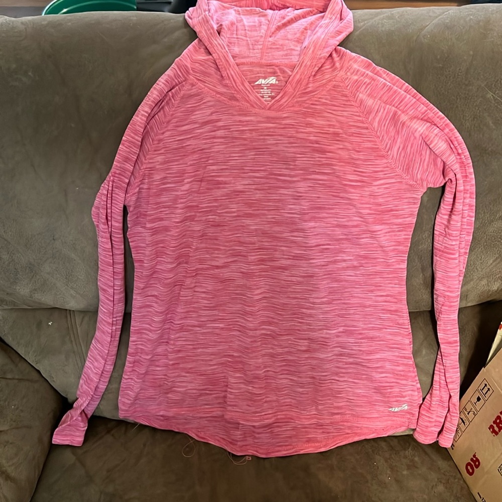 Avid Long sleeve with hood